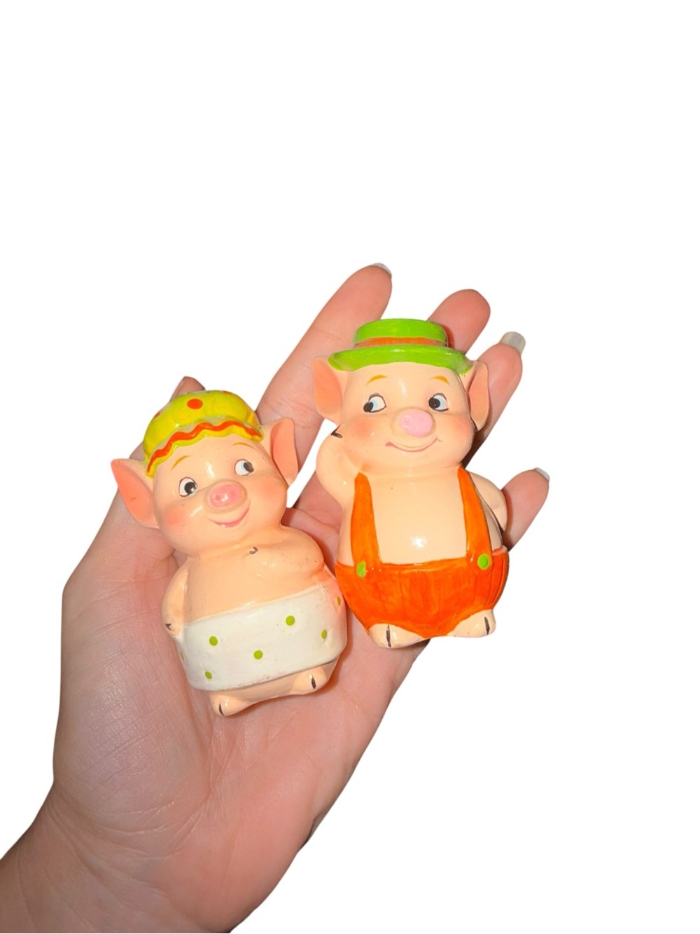 Vintage anthropomorphic piggy salt and pepper